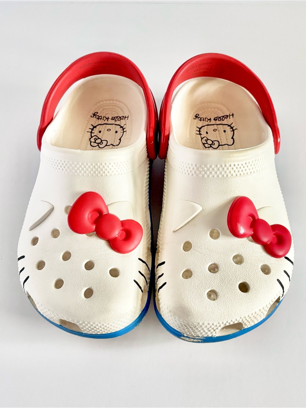 Crocs x Sanrio Hello Kitty Classic Clog Kids/Youth/Big Kids J2 Cream/Red GUC - Picture 6 of 16